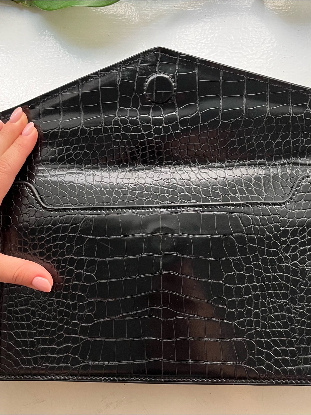 Saint Laurent Black Croc-Embossed Uptown Clutch - Picture 6 of 7